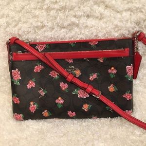 Coach Badlands Floral with Pop Up Pouch Carmine .